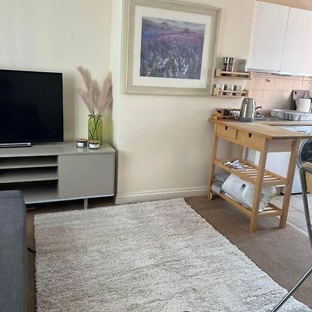 1 Bedroom Flat Sleeps 4 In Abingdon Oxfordshire エクステリア 写真