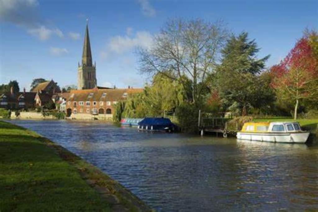 1 Bedroom Flat Sleeps 4 In Abingdon Oxfordshire エクステリア 写真