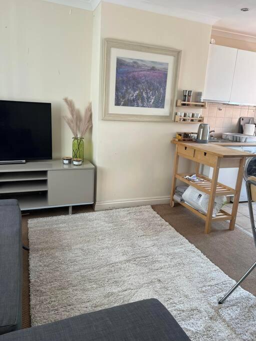 1 Bedroom Flat Sleeps 4 In Abingdon Oxfordshire エクステリア 写真
