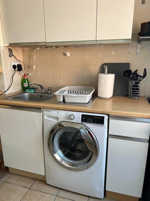 1 Bedroom Flat Sleeps 4 In Abingdon Oxfordshire エクステリア 写真