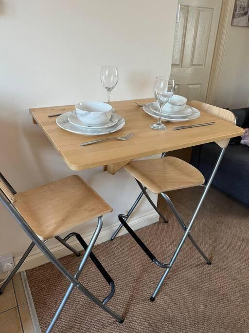 1 Bedroom Flat Sleeps 4 In Abingdon Oxfordshire エクステリア 写真
